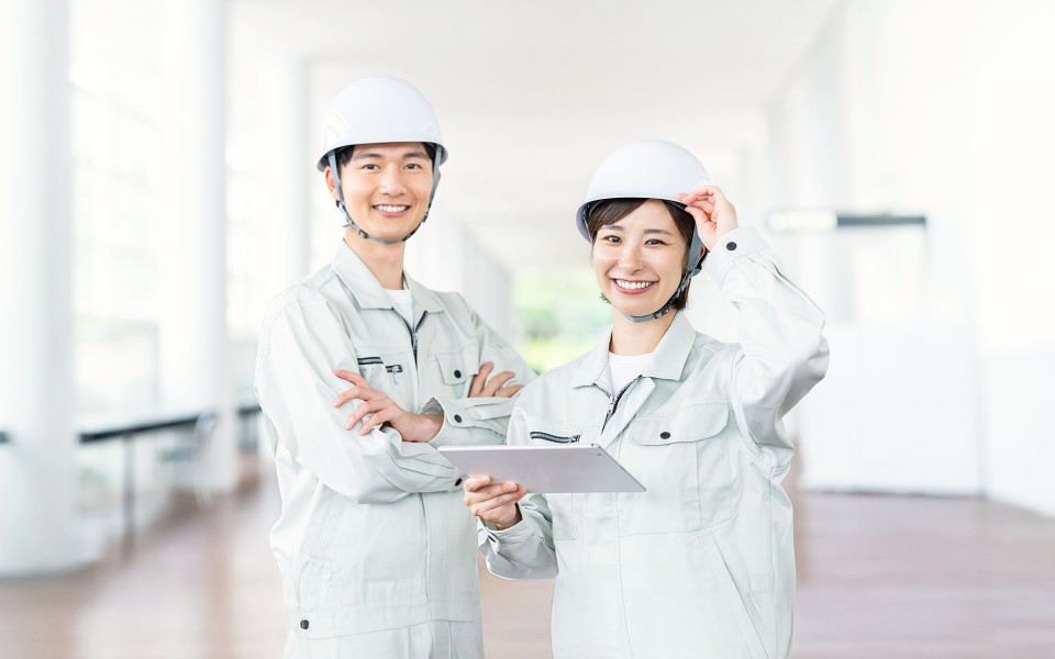 作業スタッフの笑顔の姿